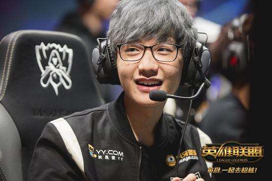 门蒂斯灰熊 门蒂斯灰熊